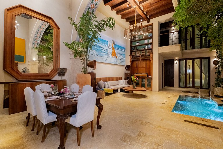Lujosa Casa 5Hab /Jacuzzi/Piscina/Desayuno incluido