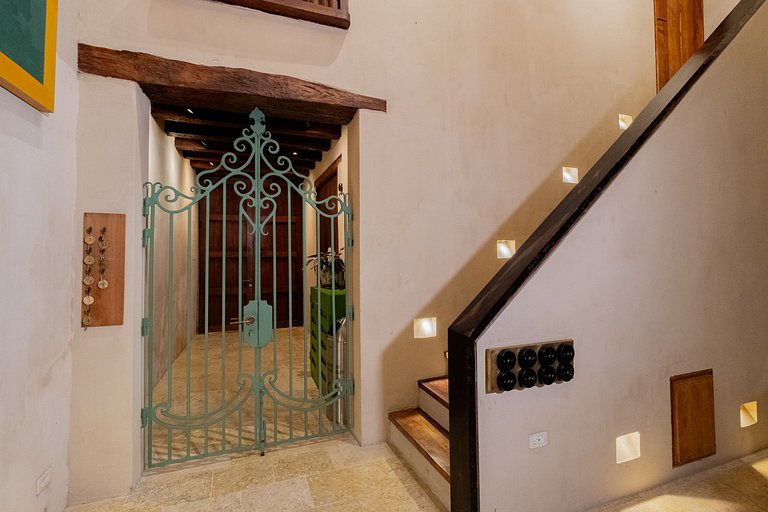 Lujosa Casa 5Hab /Jacuzzi/Piscina/Desayuno incluido