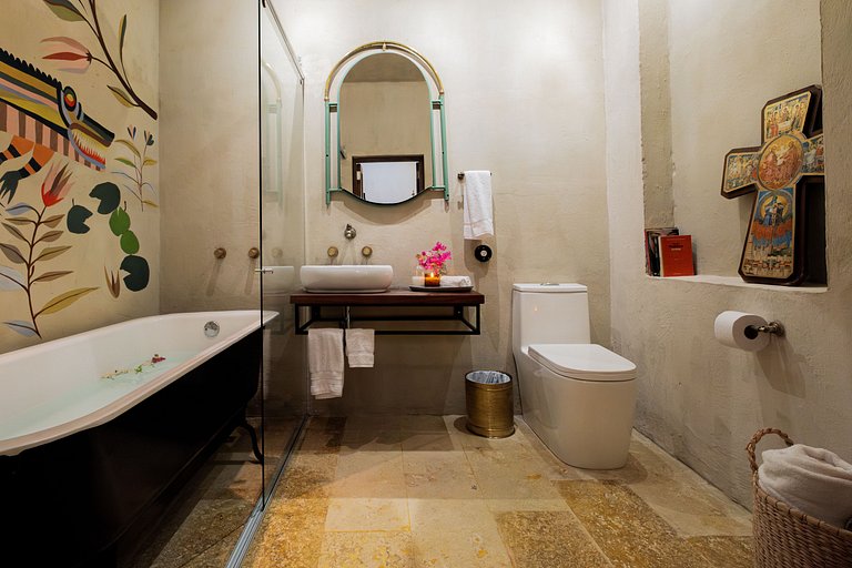 Lujosa Casa 5Hab /Jacuzzi/Piscina/Desayuno incluido