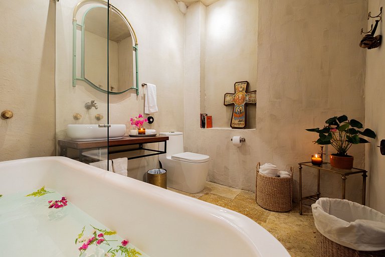 Lujosa Casa 5Hab /Jacuzzi/Piscina/Desayuno incluido