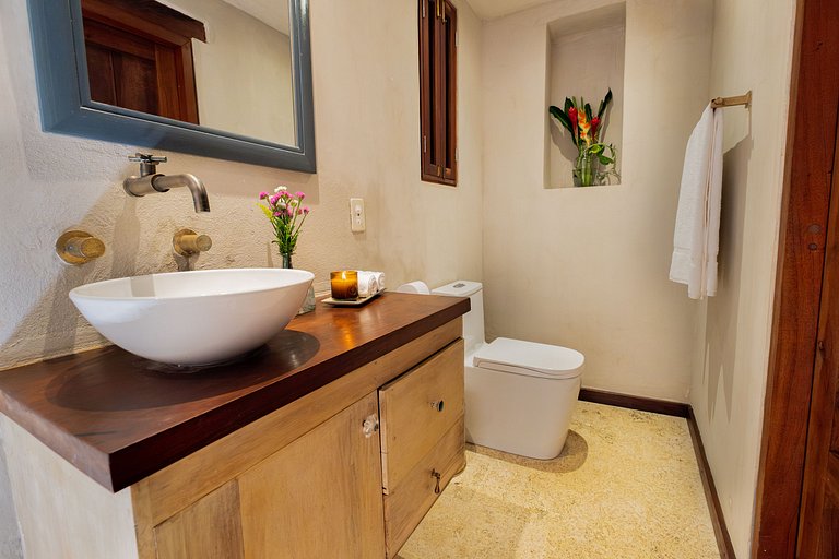 Lujosa Casa 5Hab /Jacuzzi/Piscina/Desayuno incluido
