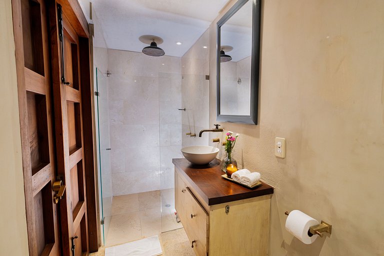 Lujosa Casa 5Hab /Jacuzzi/Piscina/Desayuno incluido