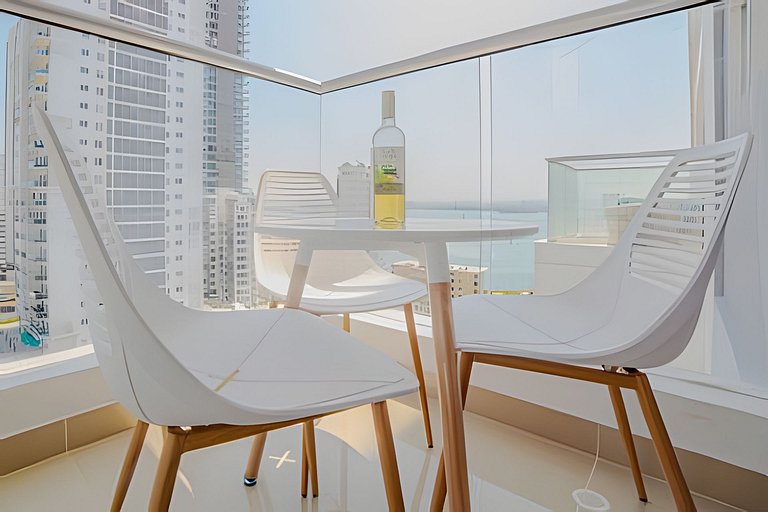 Altitude Haven Loft w/ Bay View