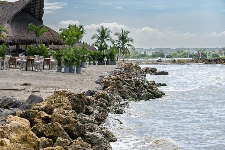 Hermosa casa en Karibana Ctg