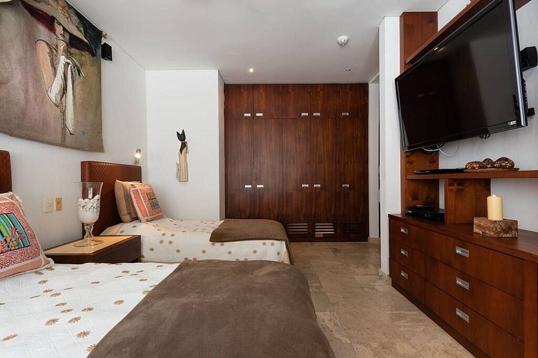 Casa Virrey Eslava/Colonial Gem in the Heart of Cartagena