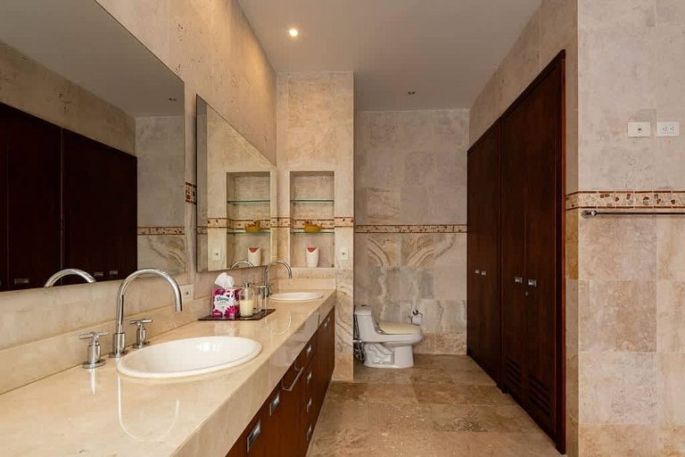 Casa Virrey Eslava/Colonial Gem in the Heart of Cartagena