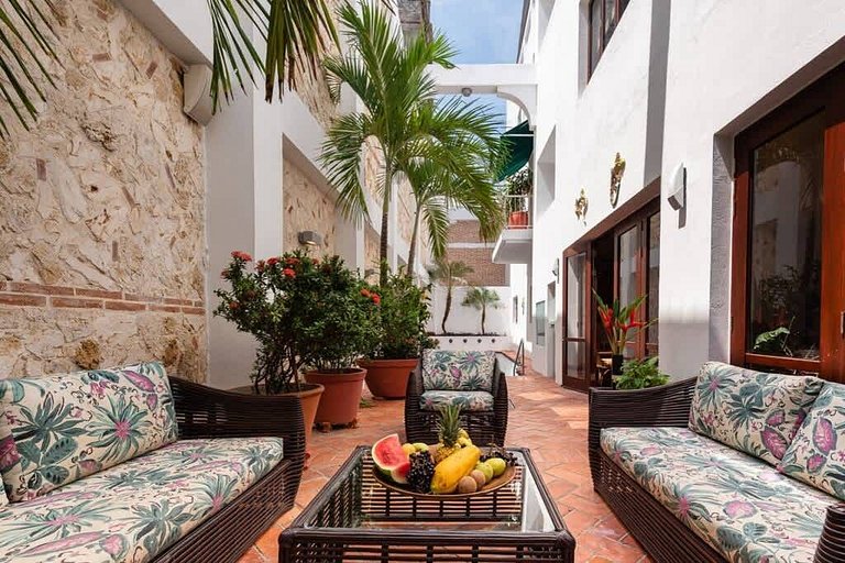 Casa Virrey Eslava/Colonial Gem in the Heart of Cartagena