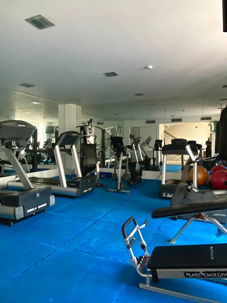 Walled City Haven – Private Pool & Rooftop Jacuzzi