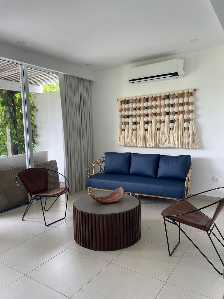 Hermosa casa en Karibana Ctg