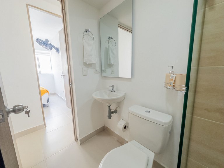 Modern 3BR w/ Ocean View · Prime Location