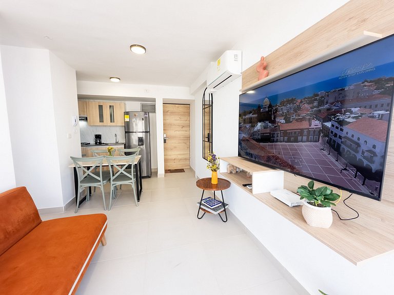 Modern 3BR w/ Ocean View · Prime Location