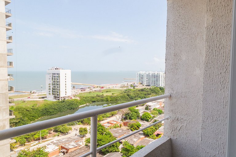 Modern 3BR w/ Ocean View · Prime Location