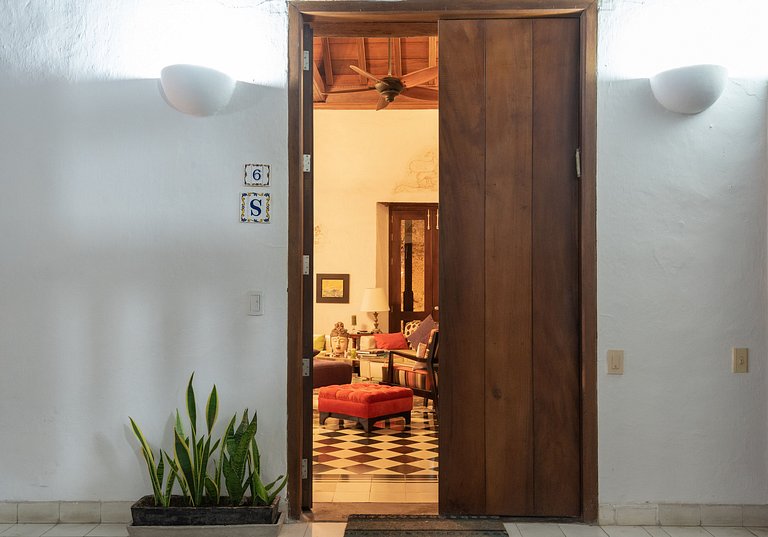 Casa San Pedro | Rooftop Jacuzzi & Balcony