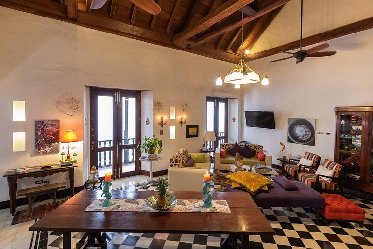 Casa San Pedro | Ático con jacuzzi, balcón y vistas